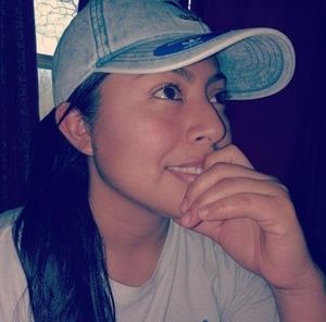 Meet your Posher, Lesly